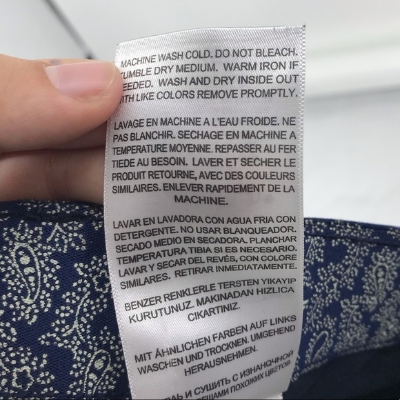 Dockers Navy Blue Cargo Capri - Picture 5 of 5